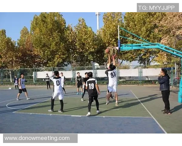 凤凰重生与萨克拉门托的激烈对决展现篮球魅力与团队精神的巅峰较量