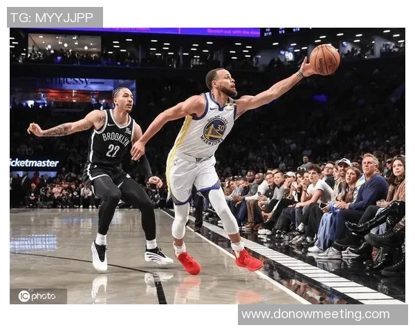 勇士力克篮网,库里连砍两双,掀起赛季热潮 勇士力克篮网,库里连砍两双,掀起赛季热潮