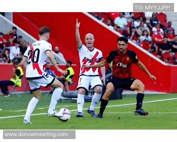 塞维利亚客场大胜塞尔塔，继续领跑西甲积分榜