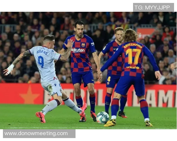 塞维利亚客场凯旋，继续领跑积分榜！