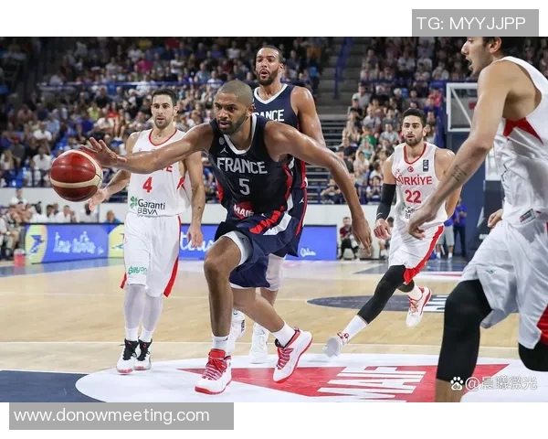 快船与掘金队激战正酣谁能在季后赛中笑到最后